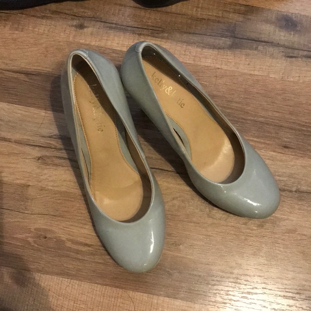 Blue/grey heels 👠